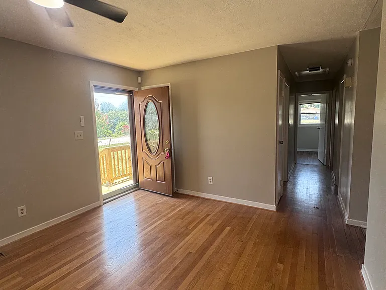 7363 Hyannis Dr — Photo 24