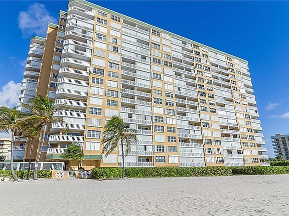 3rd image of 1012 E Ocean Boulevard #1405