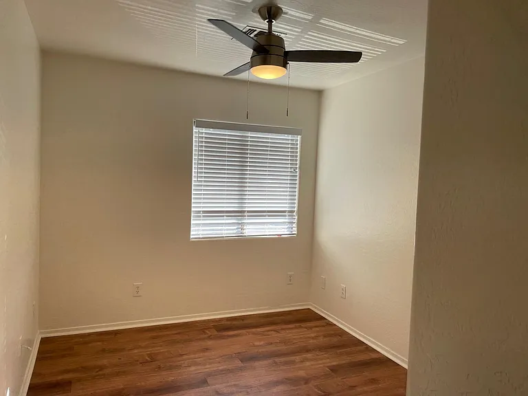 Upstairs bedroom 2