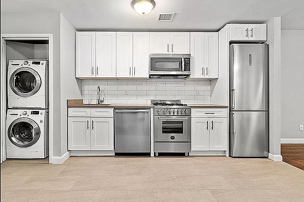 1st image of 152 Ludlow St APT 4D