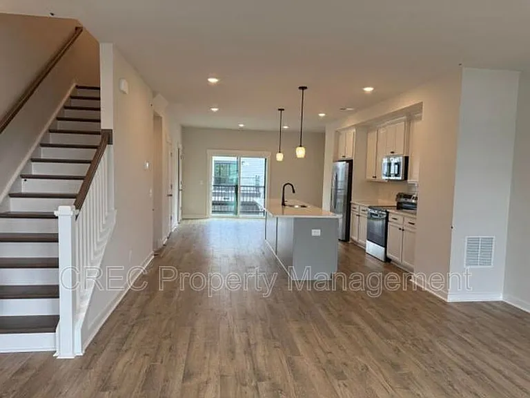 596 Scholar Way — Photo 4