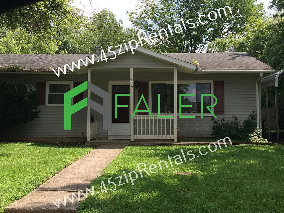 1244 Frost Cir