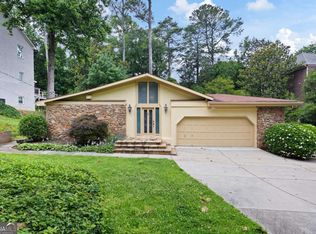 3272 Pinestream Rd NW, Atlanta, GA 30327