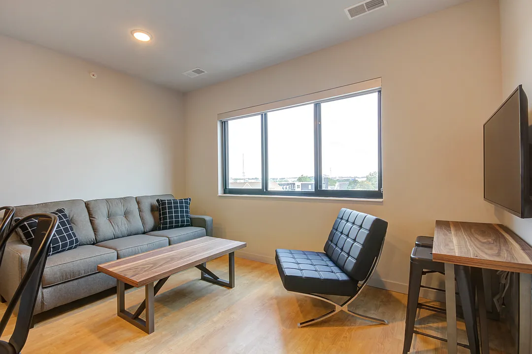 1 bed, 525 sqft, $1,249 — Photo 4