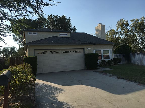 3rd image of 2738 Annapolis Cir