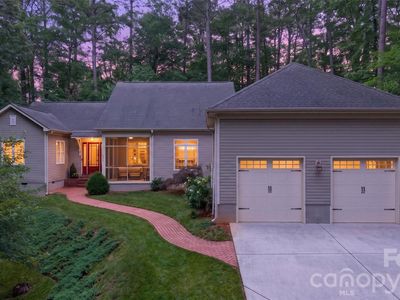 2932 Oakdale Rd, Charlotte, NC, 28216