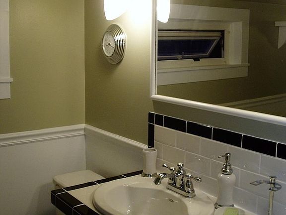 Main bathroom