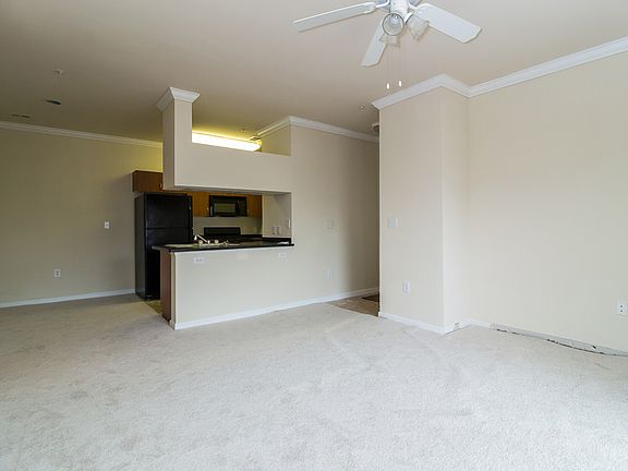 5th image of 19629 Galway Bay Cir APT 203
