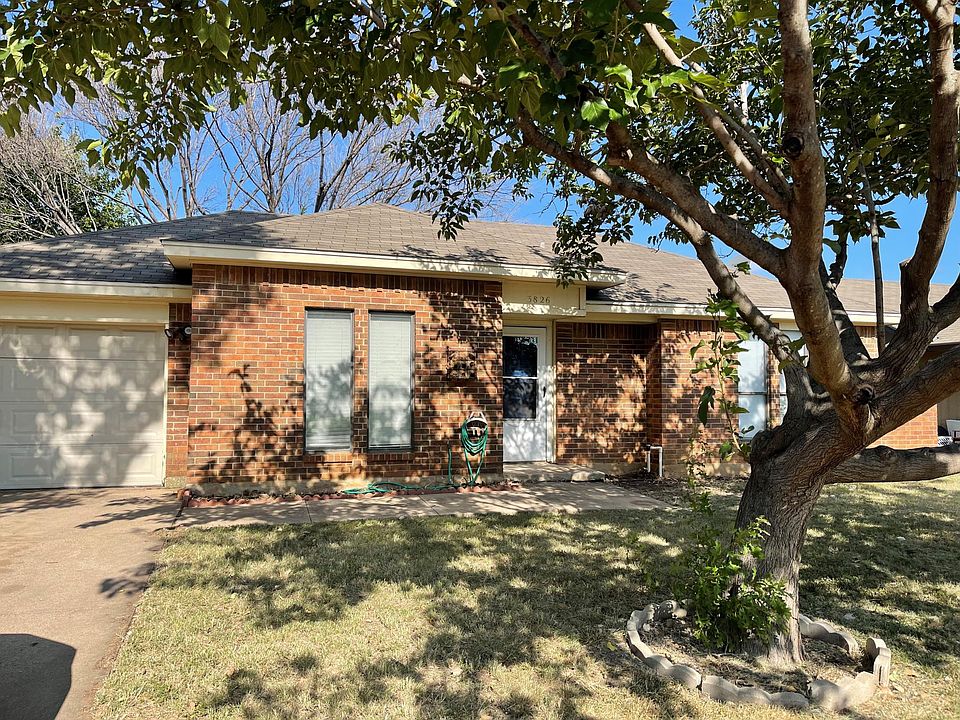 1st image of 3826 Trinity Ln #1