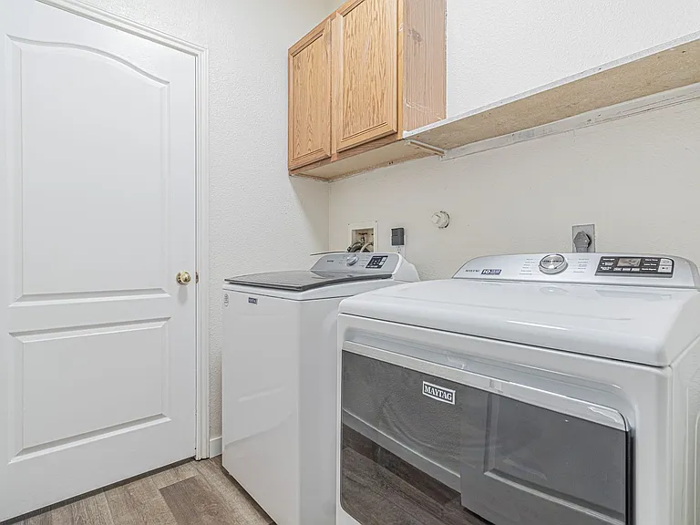 213 Tapwood Ln — Photo 15
