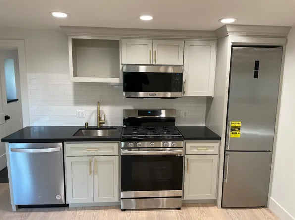 3260 Countryside Dr Unit B, San Mateo, CA 94403