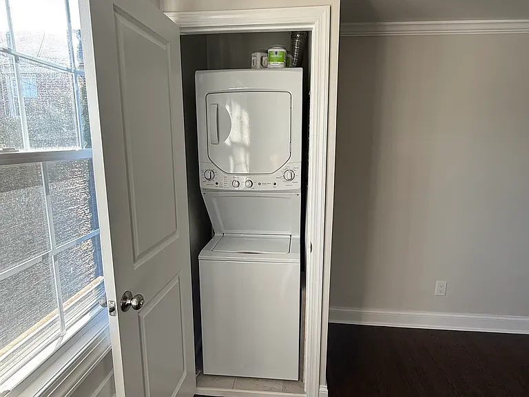 445 Morris Ave #A8 — Photo 27