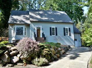 17129 32nd Ave NE, Lake Forest Park, WA 98155