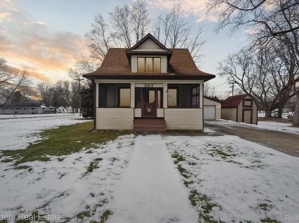 503 N Main St, Webberville, MI 48892