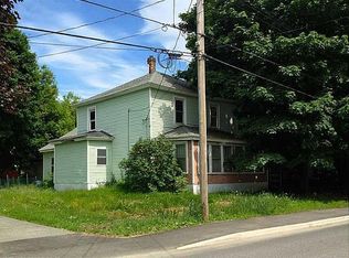 104 Veazie St, Old Town, ME 04468