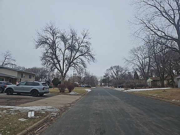 4th image of 6305 Brooklyn Dr