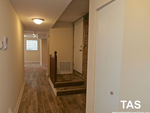 3rd image of 5001 N Sawyer Ave #Gdn
