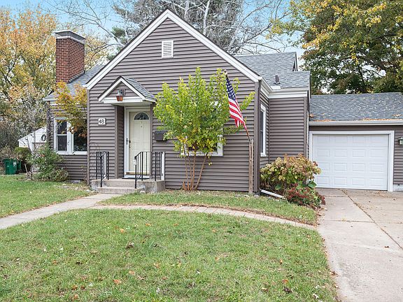 3rd image of 48 W Meadowlawn Ave