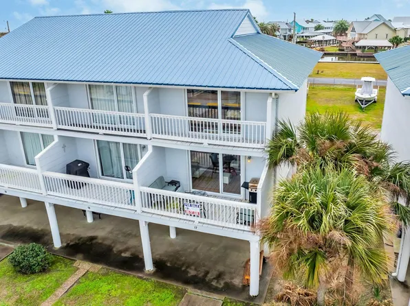 411 Admiral Craik Dr #17, Grand Isle, LA 70358