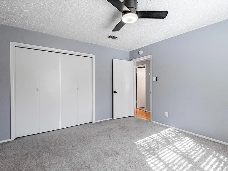 514 Hickory St — Photo 23