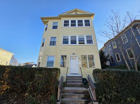 58 Cohasset St, Worcester, MA