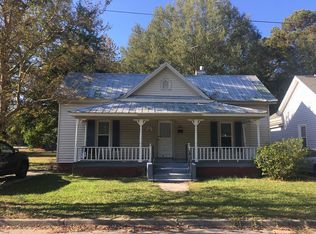 505 S Raiford St, Selma, NC 27576