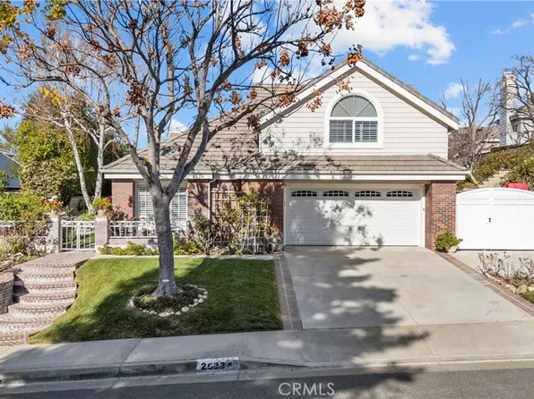 26334 Emerald Dove Dr, Santa Clarita, CA 91355