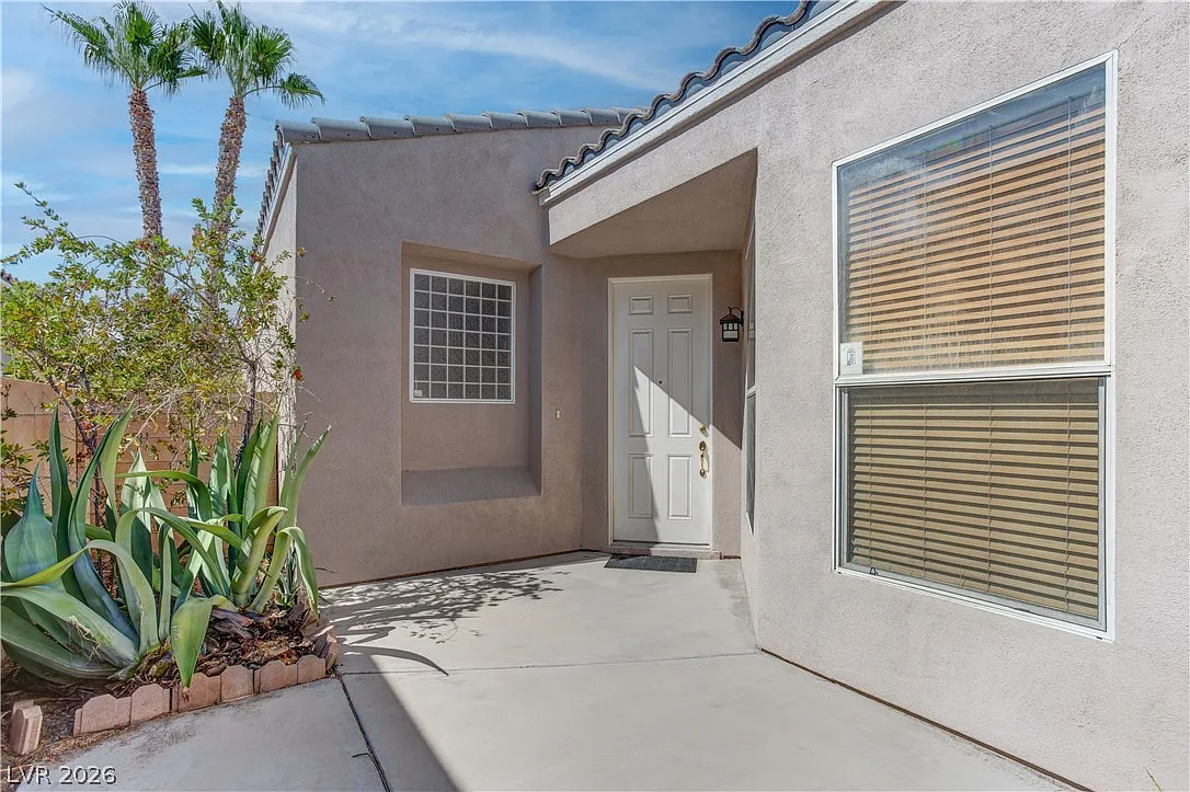 3 bed, 2.0 bath, 1593 sqft, $2,250 — Photo 4