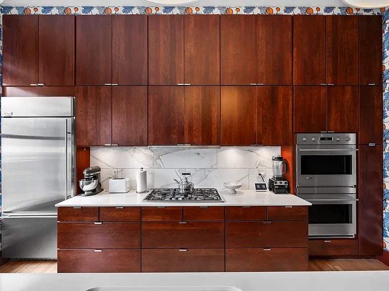 160 Ainslie St #1 — Photo 31