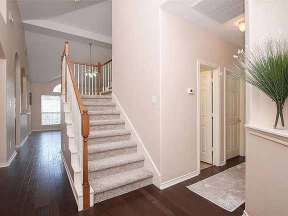 4th image of 8335 Cove Timbers Ln