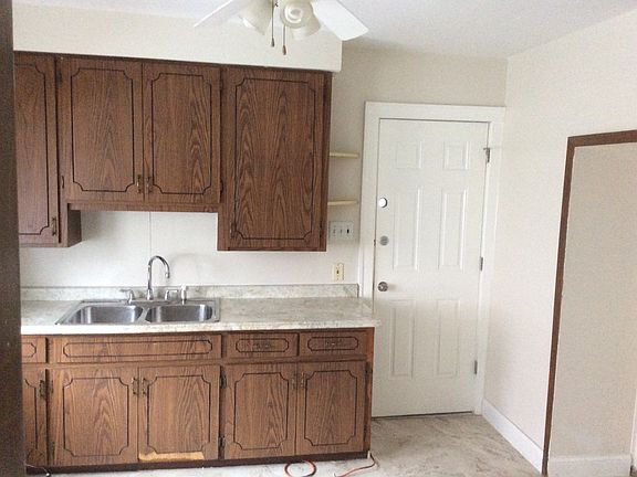 2nd image of 11314 Methyl Ave