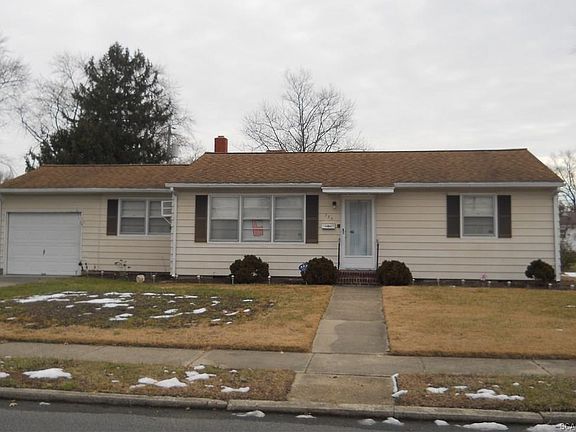 4th image of 735 W Ivy Dr