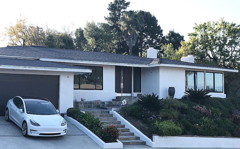1st image of 16553 Park Lane Cir