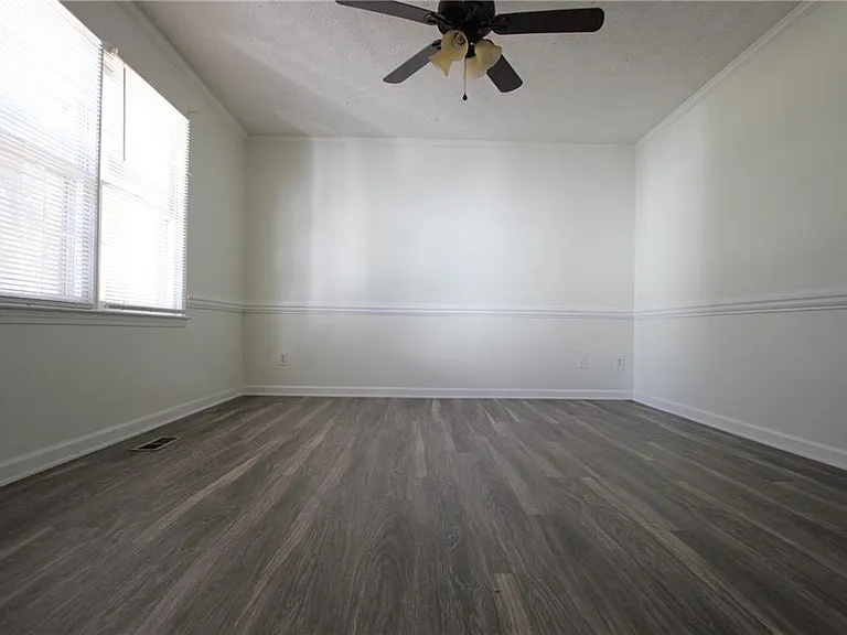 818 Springlake Rd — Photo 19