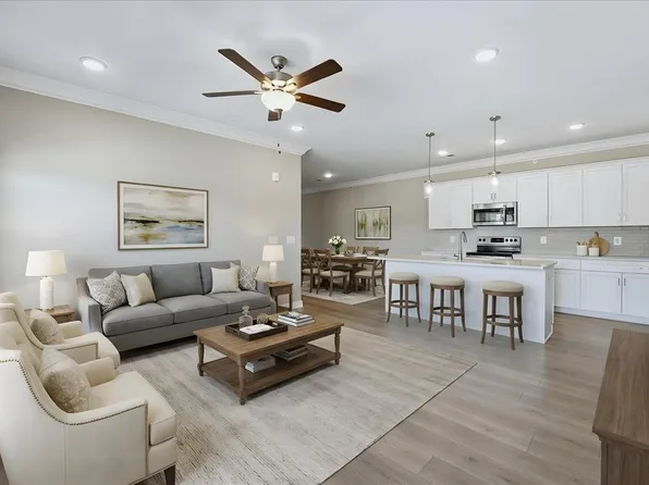 7483 Highway 70 S #302, Nashville, TN 37221