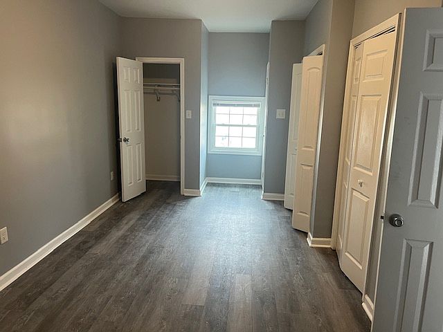 1st image of 1215 Jamal Ln W