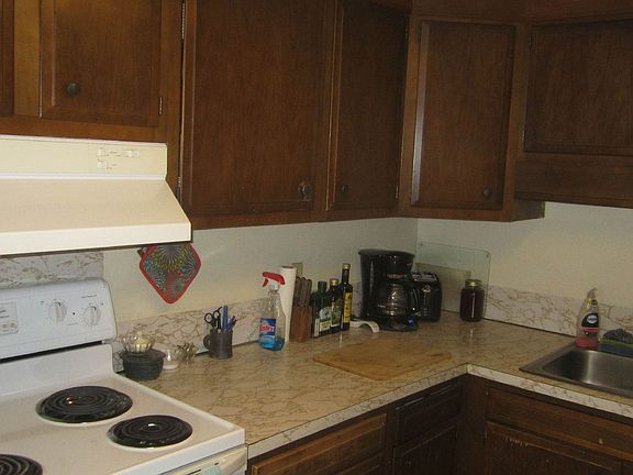 Kitchen - Unit 2