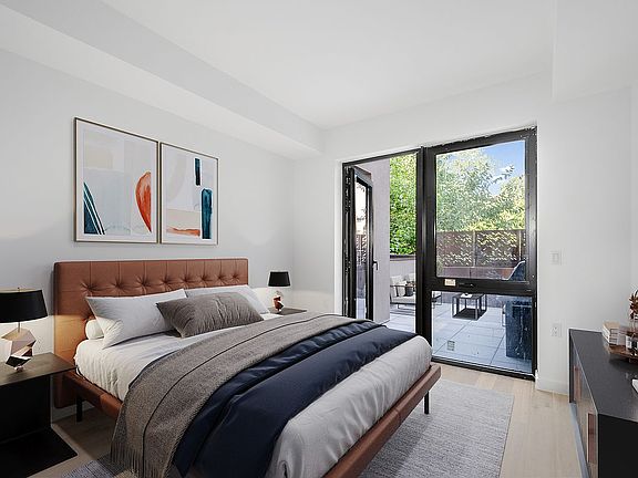 5th image of 435 Tompkins Ave #202