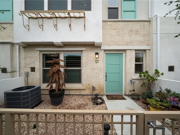 121 E Knox Dr, La Habra, CA 90631