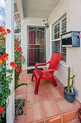 3 bed, $2,500 — Photo 2
