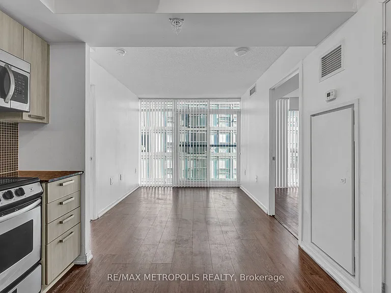 36 Lisgar St #1902W — Photo 3