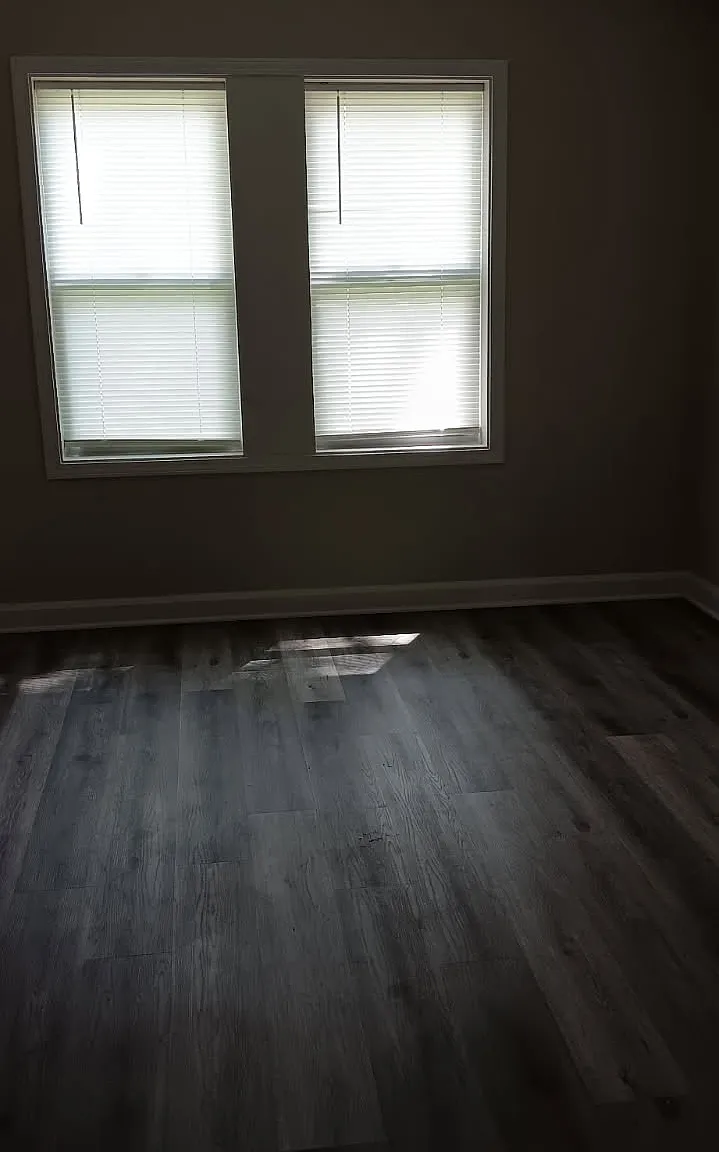 1 bed, 1100 sqft, $850 — Photo 4