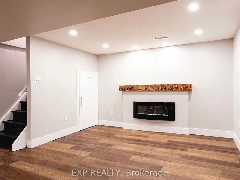 393 E 16th St #BASEMENT — Photo 8