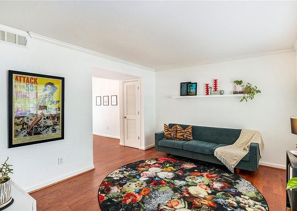 1st image of 6940 Roswell Rd Unit 16B