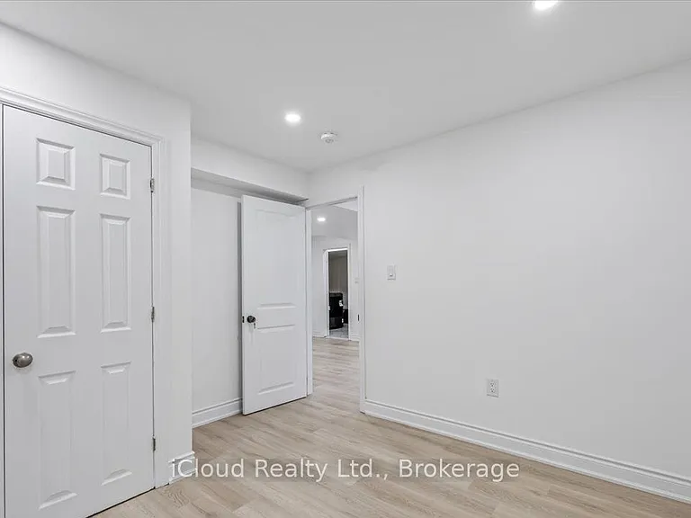 833 Farmstead Dr #BASEMENT — Photo 13