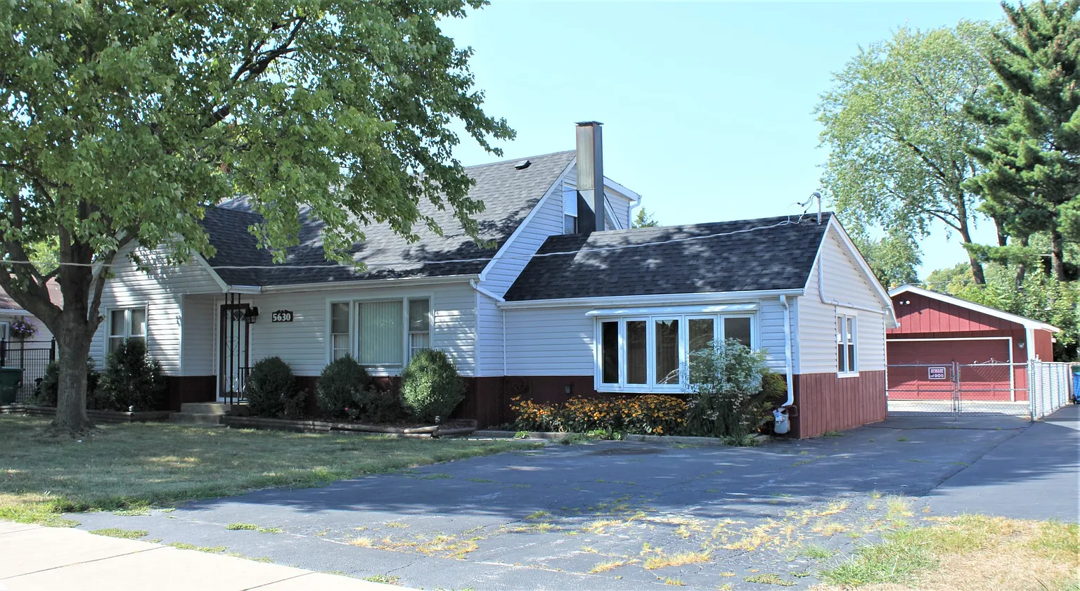 5630 W 85th St photo 1