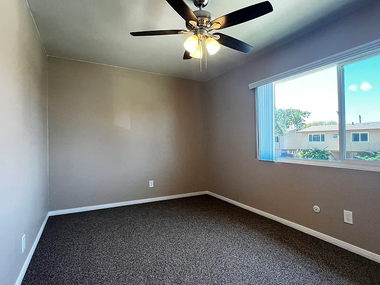 131 S Hamlin St #D — Photo 28