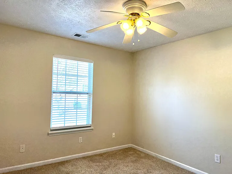 2927 Noah Dr — Photo 10