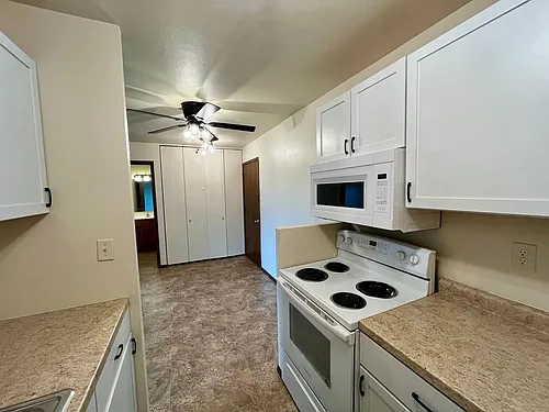 619 Laurel Ct Photo 1