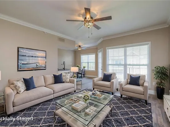 11614 Tomahawk Creek Pkwy APT I, Leawood, KS 66211